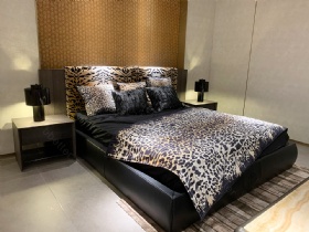 Villa Modern Luxury Italian Wild Unique Design Bed